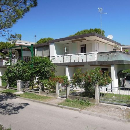Condominio Villa Verde Bibione Exteriör bild
